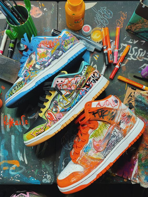 Sneaker doodles and painting as an engaging sneaker ball ideas.